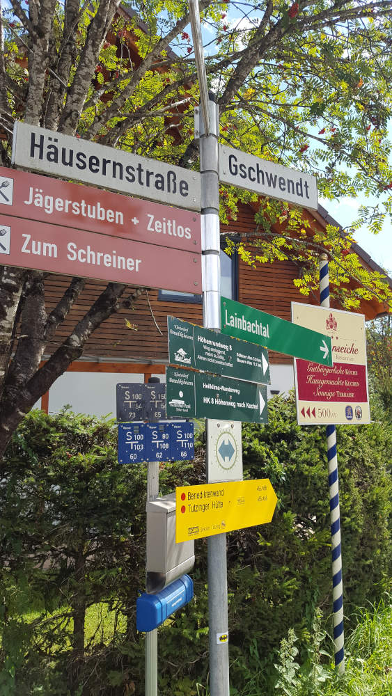 Schilderbaum zur Benediktenwand