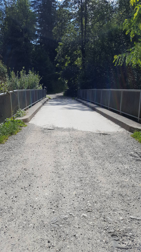 Brücke vom Leinbach bei Maria Brunn