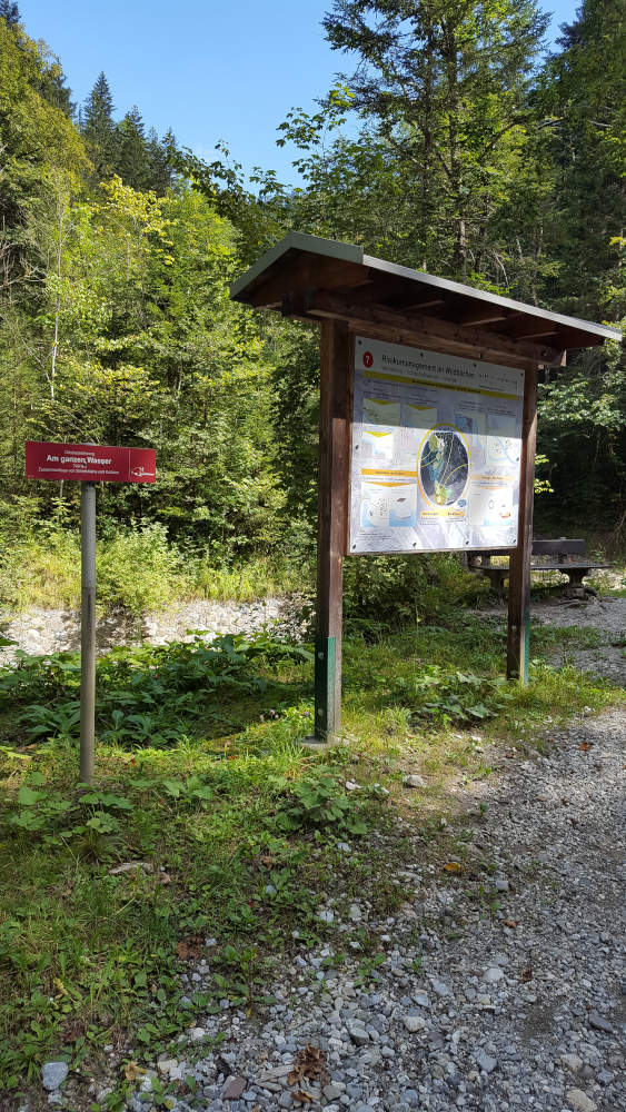 Hinweistafel zum Lainbach