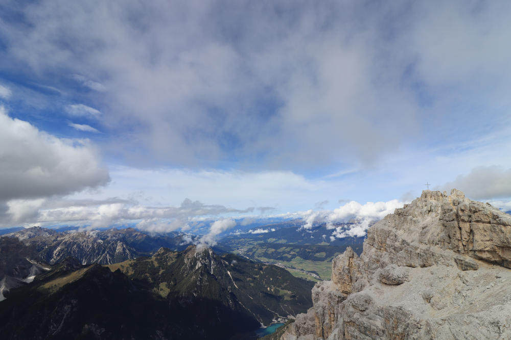 Toblacher See und Birkenkofel vom Hochebenkofel aus