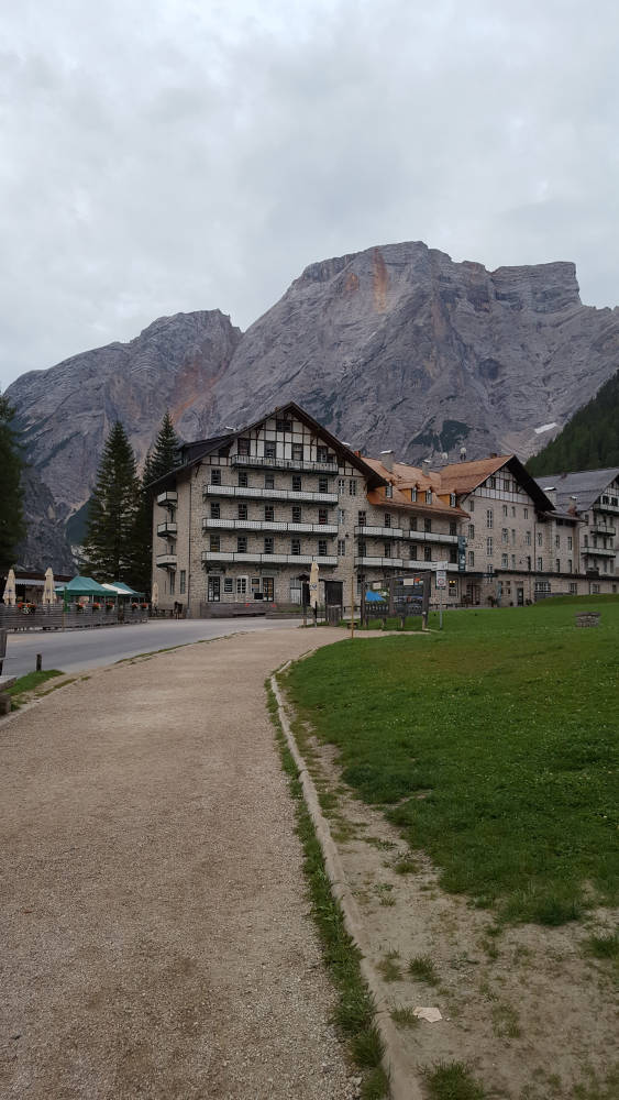 Hotel am Pragser Wildsee